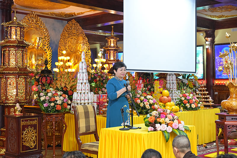 Hình ảnh đáng nhớ trong buổi lễ cầu an tại chùa Am Vàng