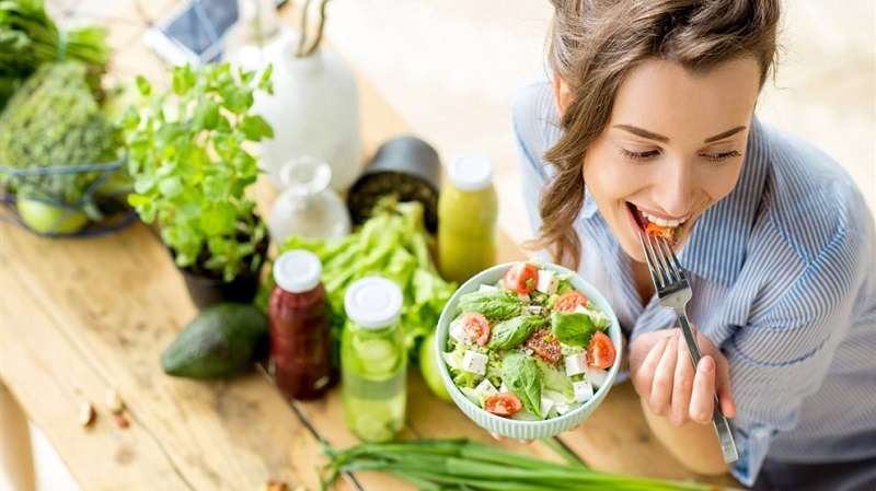 Thanh lọc cơ thể hàng ngày bằng nước Kiềm thảo dược Saphia có tốt không?