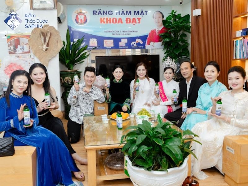Tinh Than Viet Nam Trong Moi Kiem Saphier 5