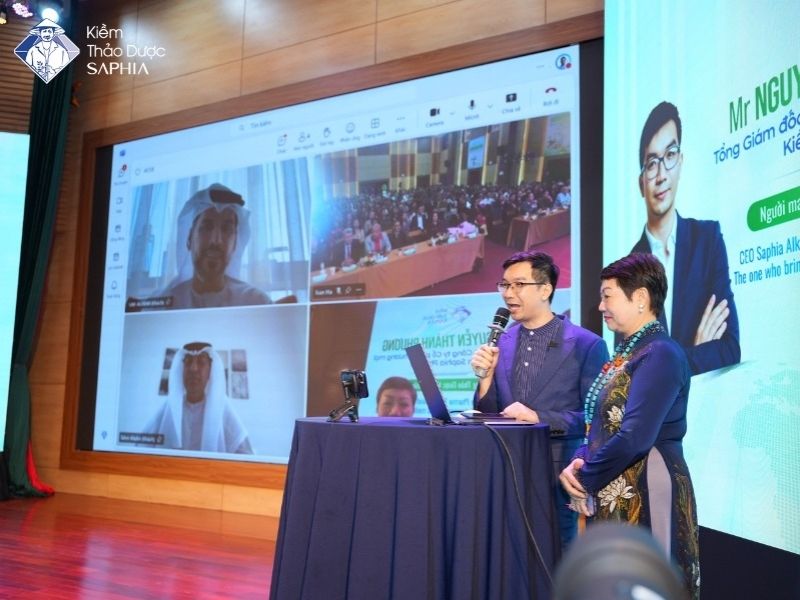 Ceo Nguyen Thanh Phuong Va Dau An Cot Moc Thanh Cong Kiem Thao Duoc Saphia 5
