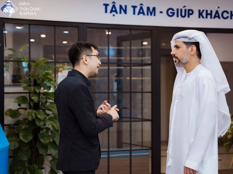 Ty Phu Dubai Noi Gi Ve Kiem Thao Duoc Saphia 2