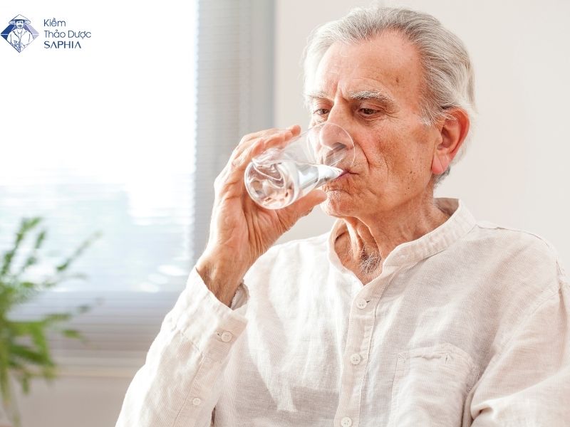 Vi Sao Nen Uong Nuoc Kiem 2