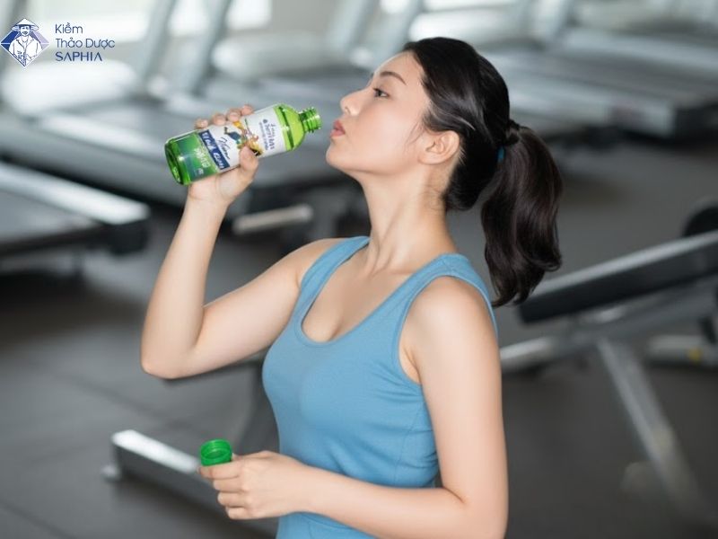 Vi Sao Nen Uong Nuoc Kiem 3